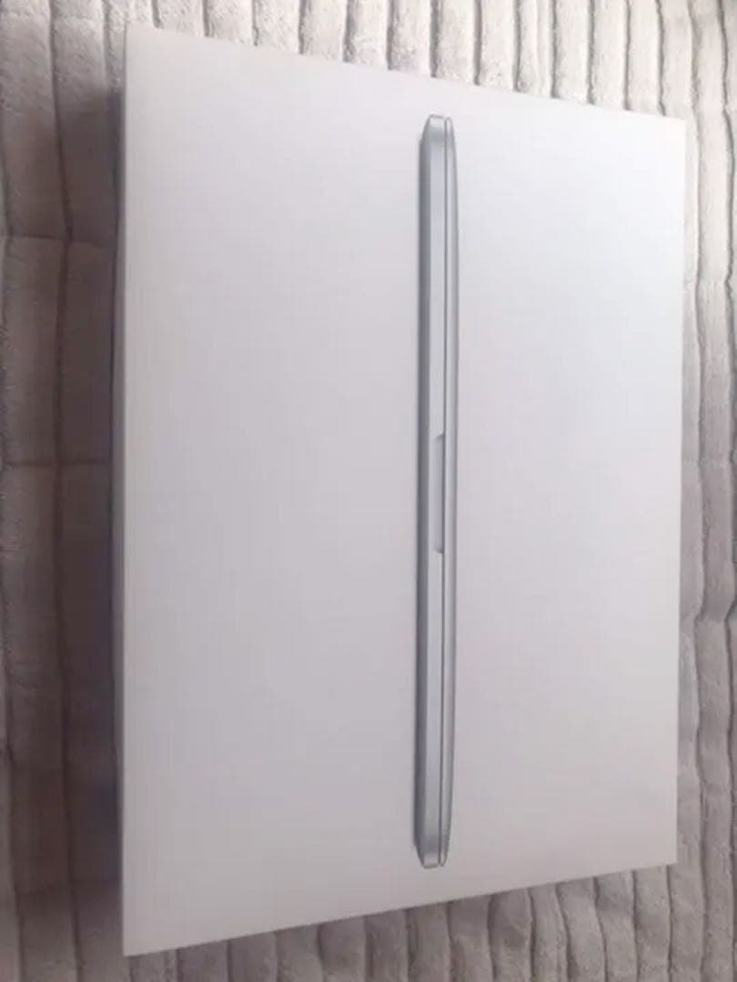 化粧箱付き　MacBook Pro 13インチ　core i7 512GB