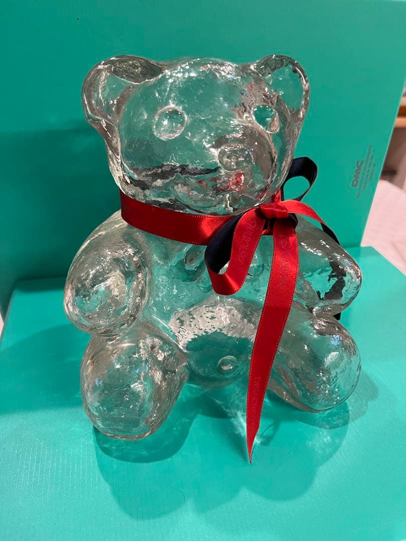 大型　ガラス製クマのオブジェ 赤黒リボン付き