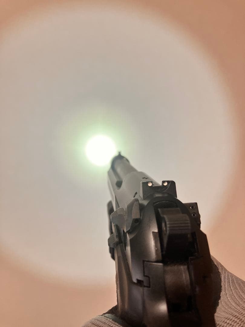 最終値下げ！マルイ　ベレッタ M9A1ガスブロ　レーザーライト、実銃グリップ付き