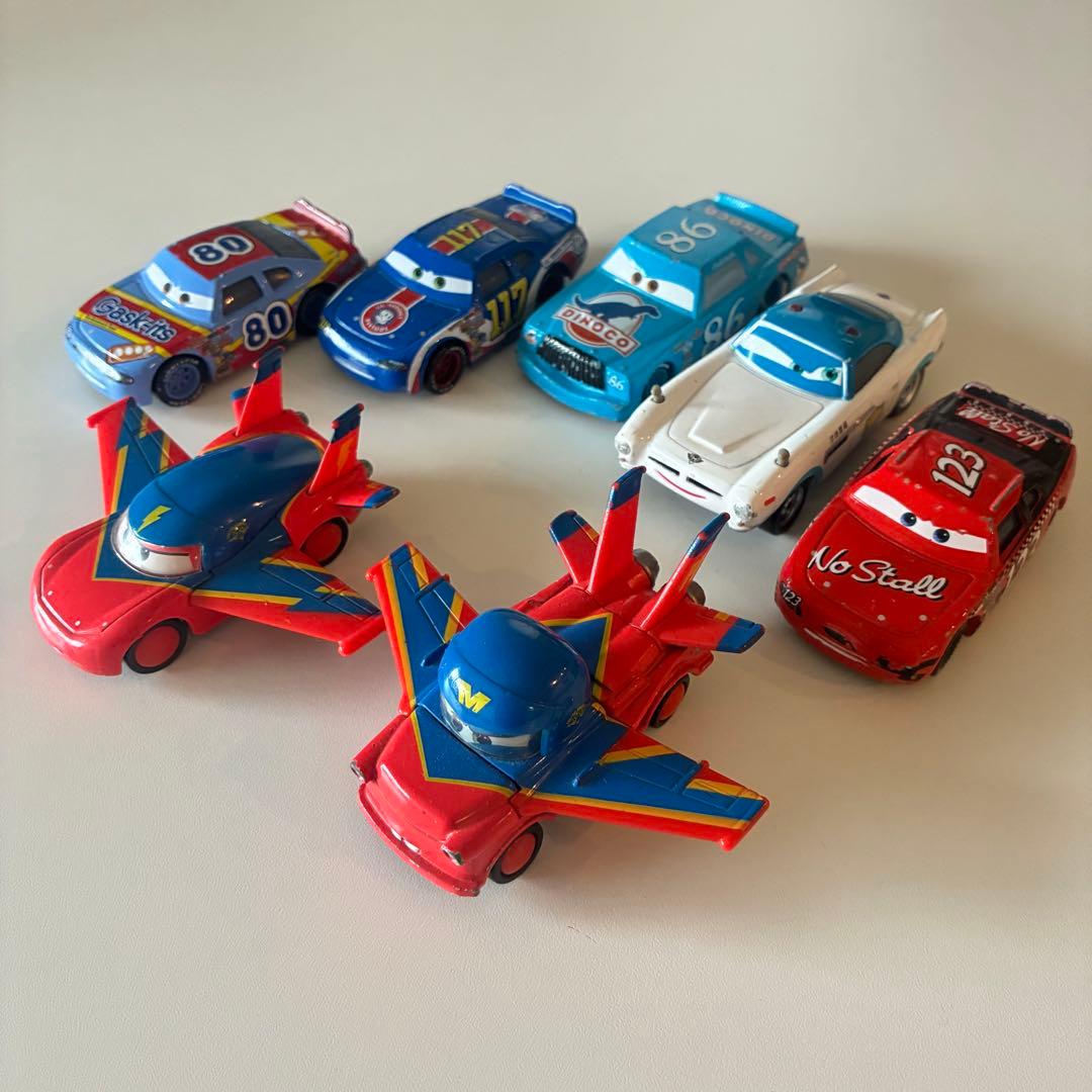 カーズ ミニカー TOMICA含む7台セット