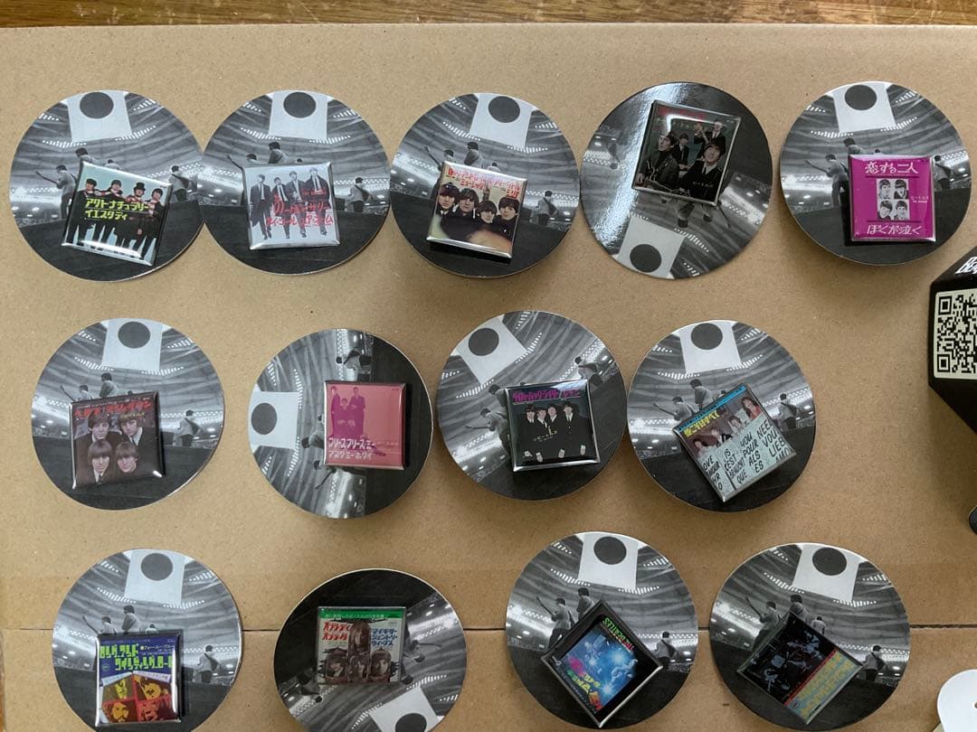 ビートルズ　ピンズカプセル　ガチャガチャ　18種コンプリート