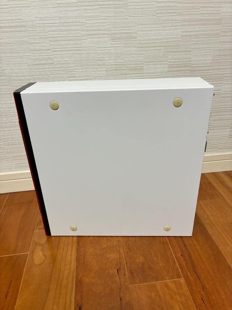 富士通 Esprimo デスクトップPC ホワイト/レッド