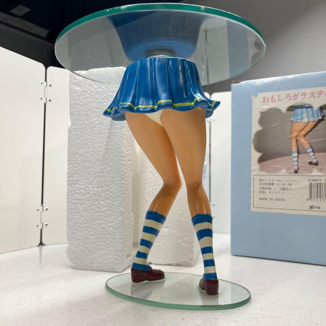 おもしろガラステーブル【チアガール】レアな商品です。