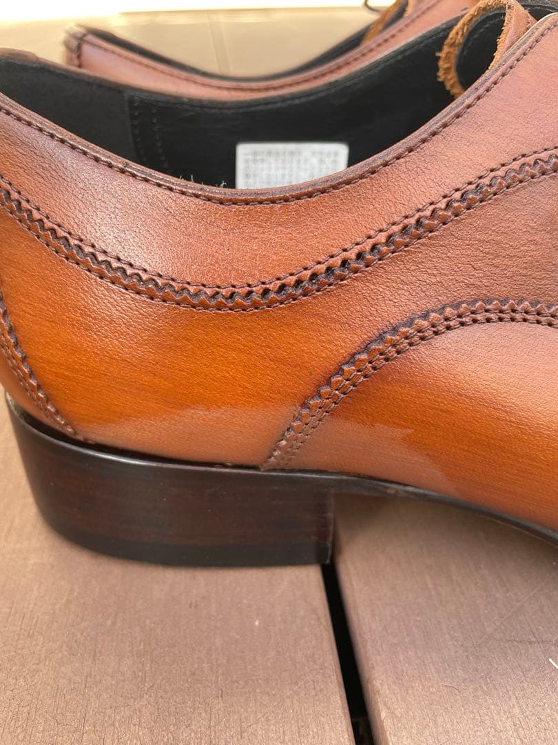 KATHARINE HAMNETT LONDONブラウン ２７㌢