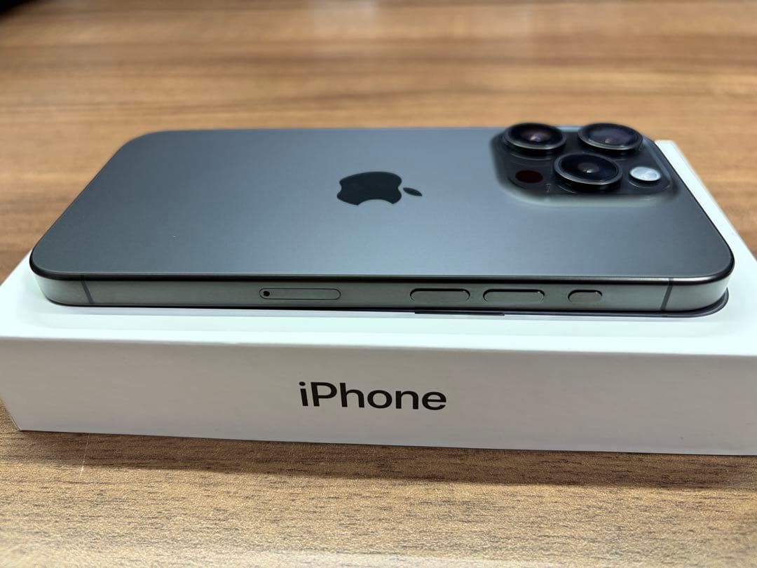 iPhone 15 Pro 128GB SIMフリー　ブラック