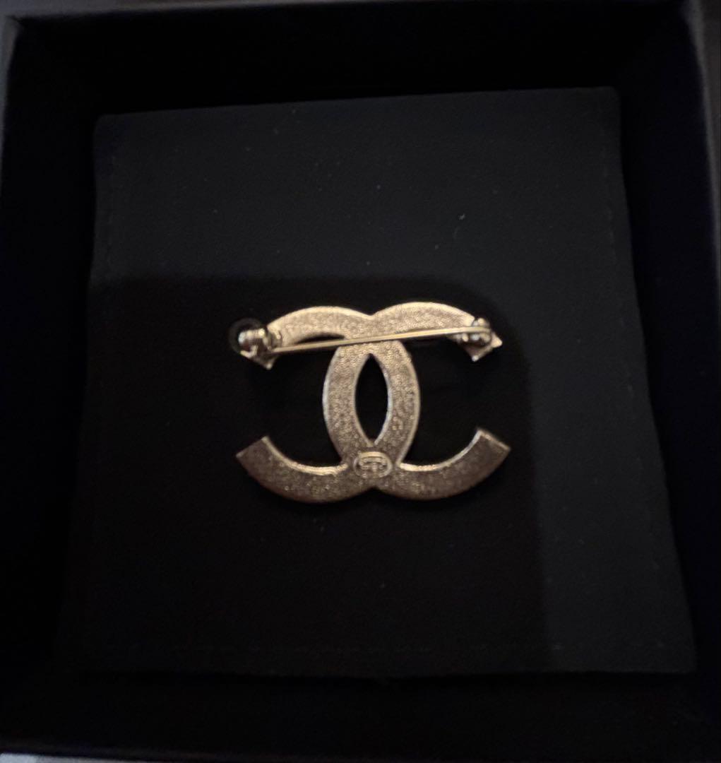 CHANEL CCロゴブローチ ゴールド　正規品