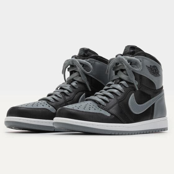 スニーカー”NIKE AIR JORDAN 1”プラモデルキット