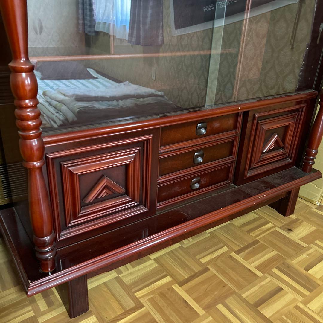 木製ガラス扉キャビネット 引き出し付き