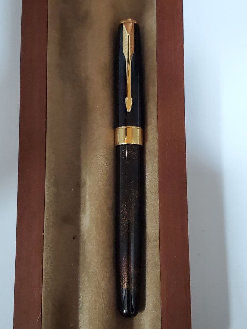 未使用　PARKER パーカー ソネット ビゾンフォンセ　真正漆 万年筆　18k