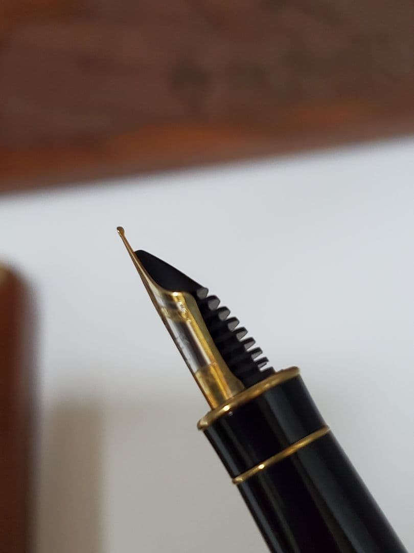 未使用　PARKER パーカー ソネット ビゾンフォンセ　真正漆 万年筆　18k