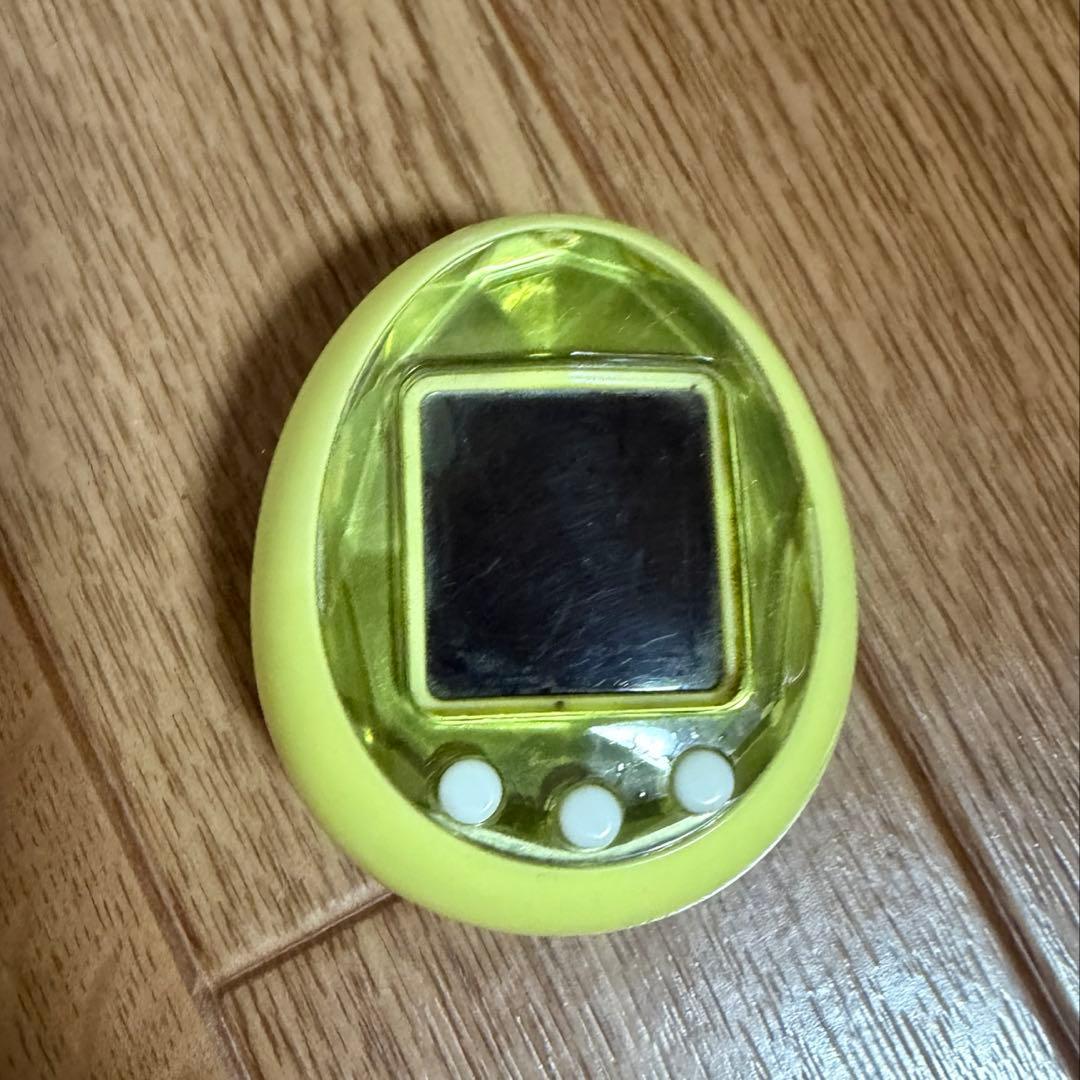 Tamagotchi iD イエロー