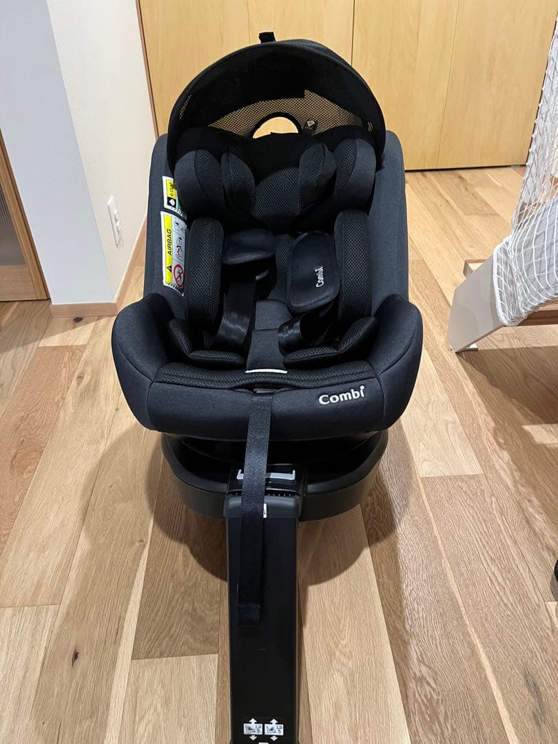 美品　コンビ クルムーヴ　エッグショック CA チャイルドシート ISOFIX