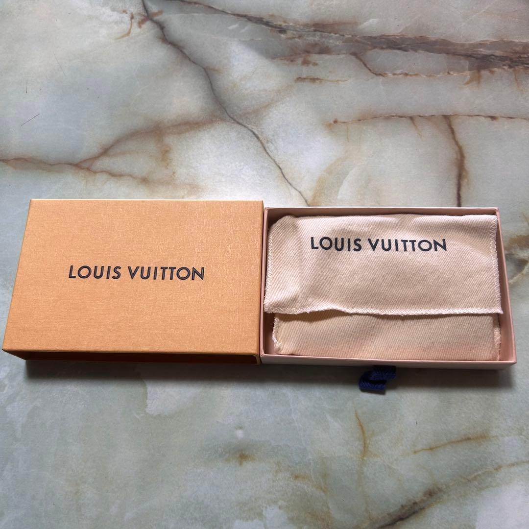 4連キーケース　VUITTON