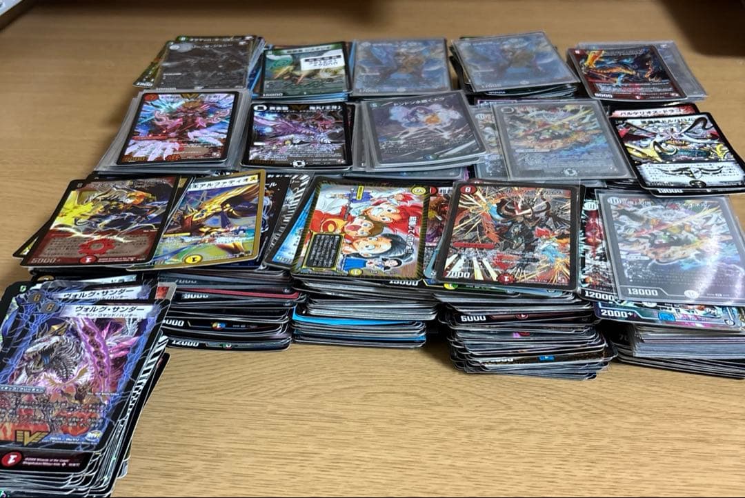 こ*あ様 【300円スタート】デュエマ 引退品 まとめ売り 約1500枚 キラカ