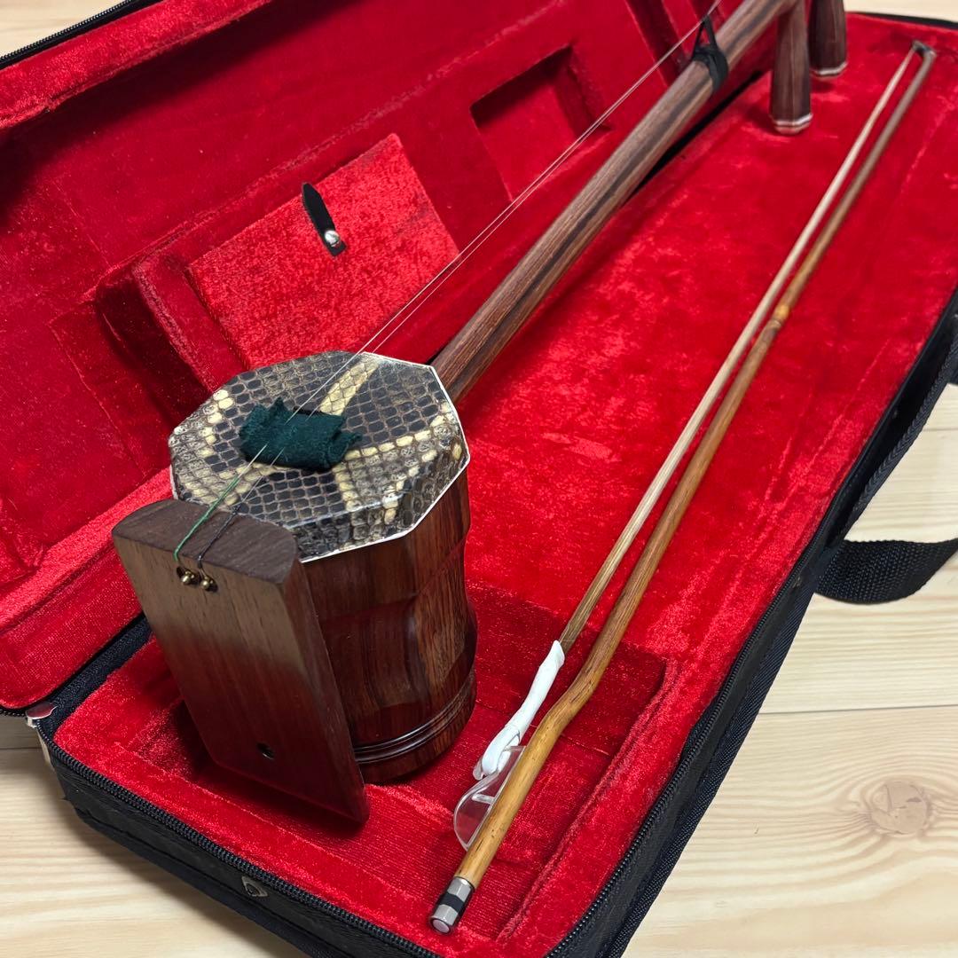 二胡　中国胡弓　中国琴 　蛇皮　ケース付き