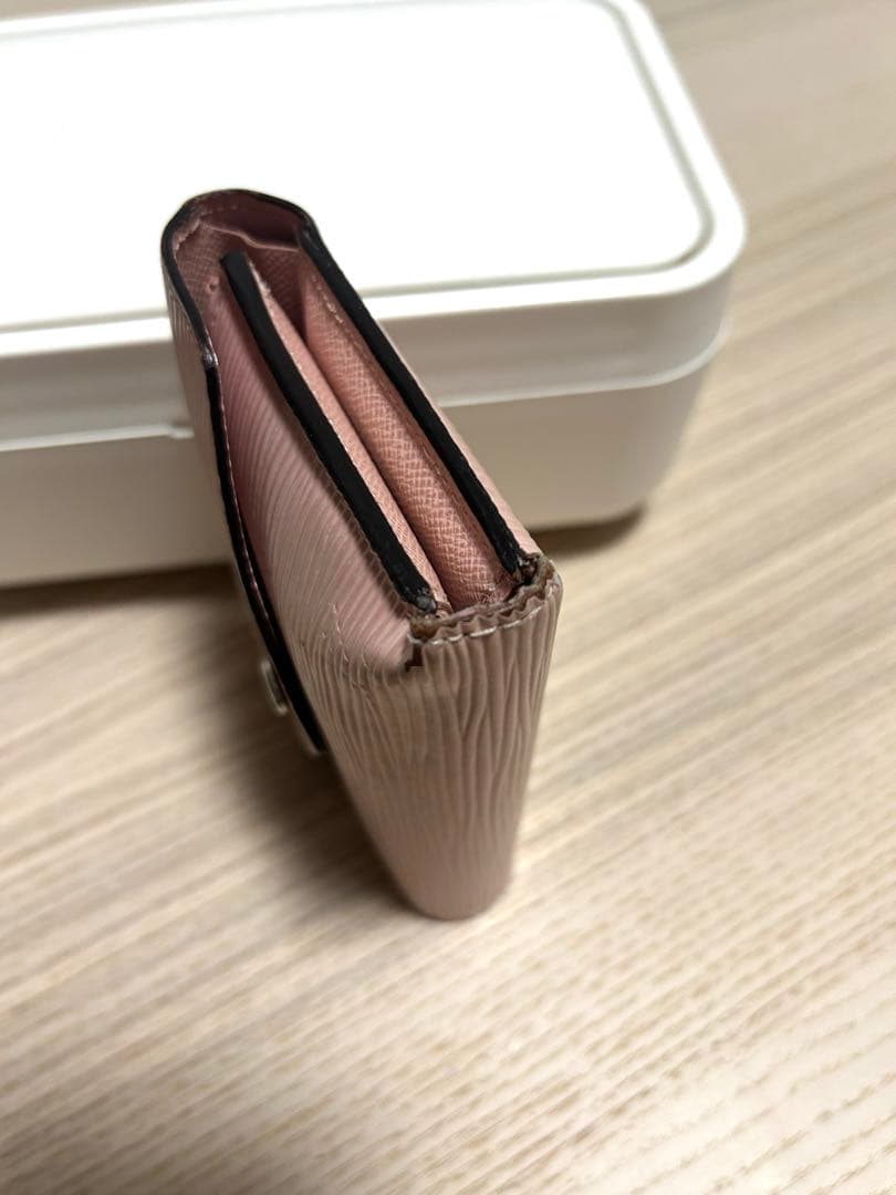 LOUIS VUITTON エピ レザー ピンク 財布M62946