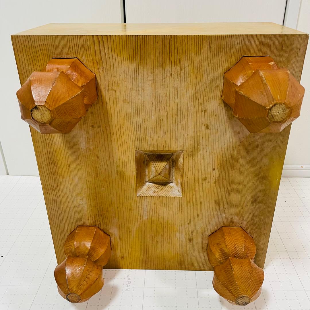 【良品】囲碁盤　本榧　天地柾　5寸7分　脚付きヘソ有り　蛤碁石 那智黒碁石　碁笥