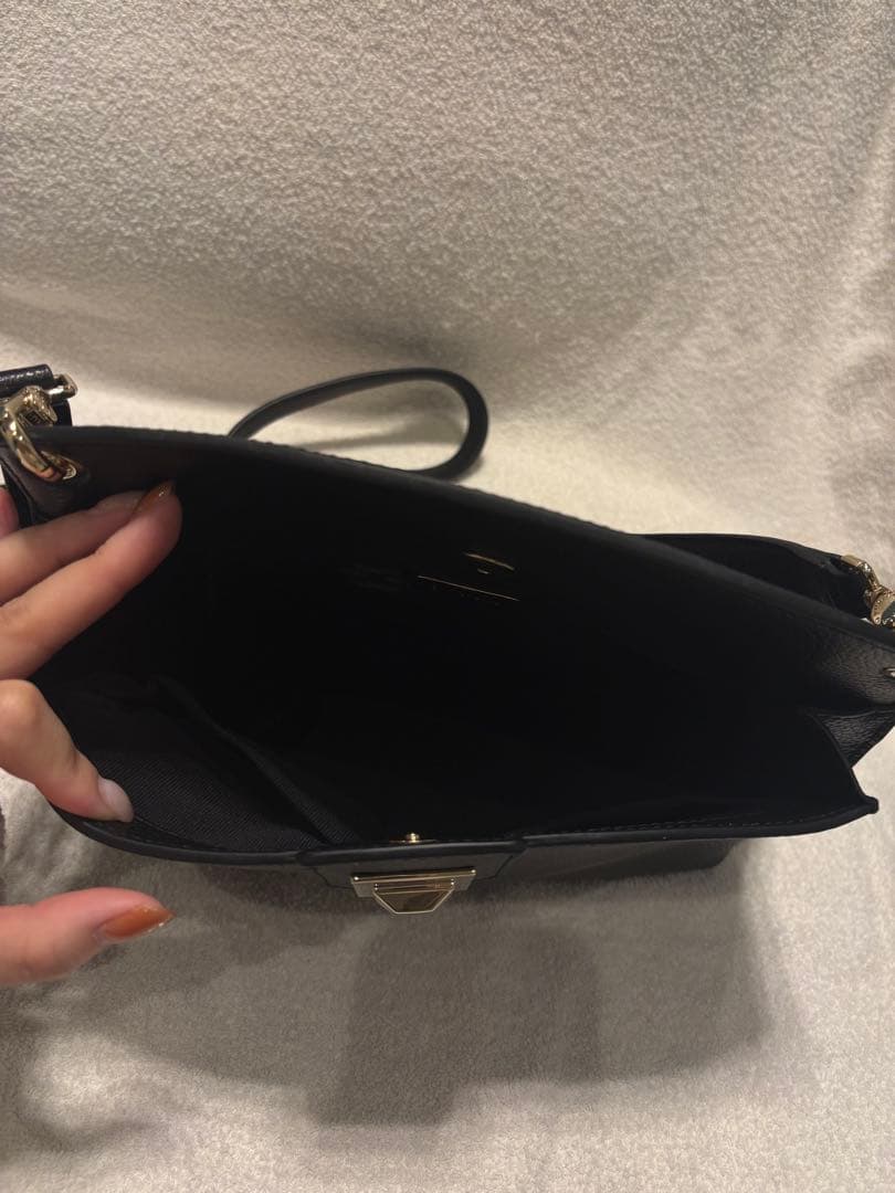 あ*き様 美品　FURLA ブラック ショルダーバッグ