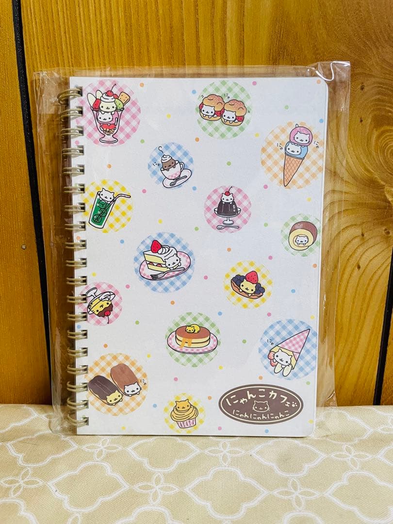 にゃんにゃんにゃんこ にゃんこ カフェ　メモ帳　他