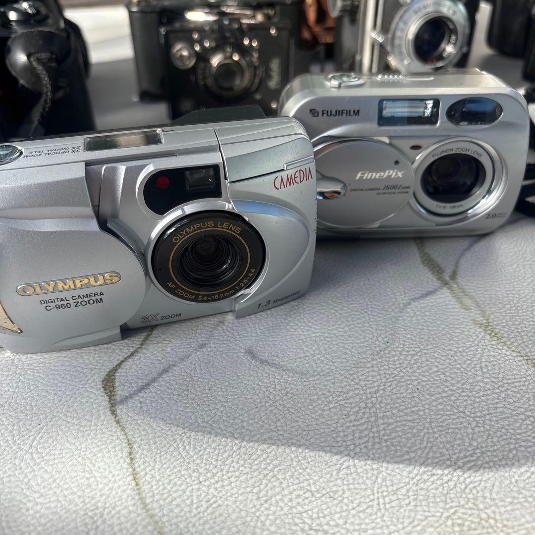 デジタルカメラ フィルムカメラ 9台まとめ売り　canon Olympus など