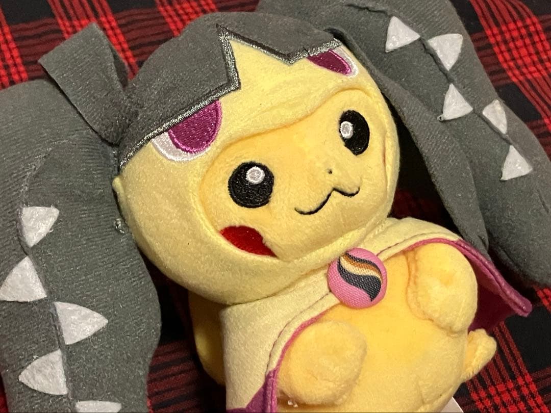 ポケモン メガクチート ポンチョを着たピカチュウ マスコット 美品