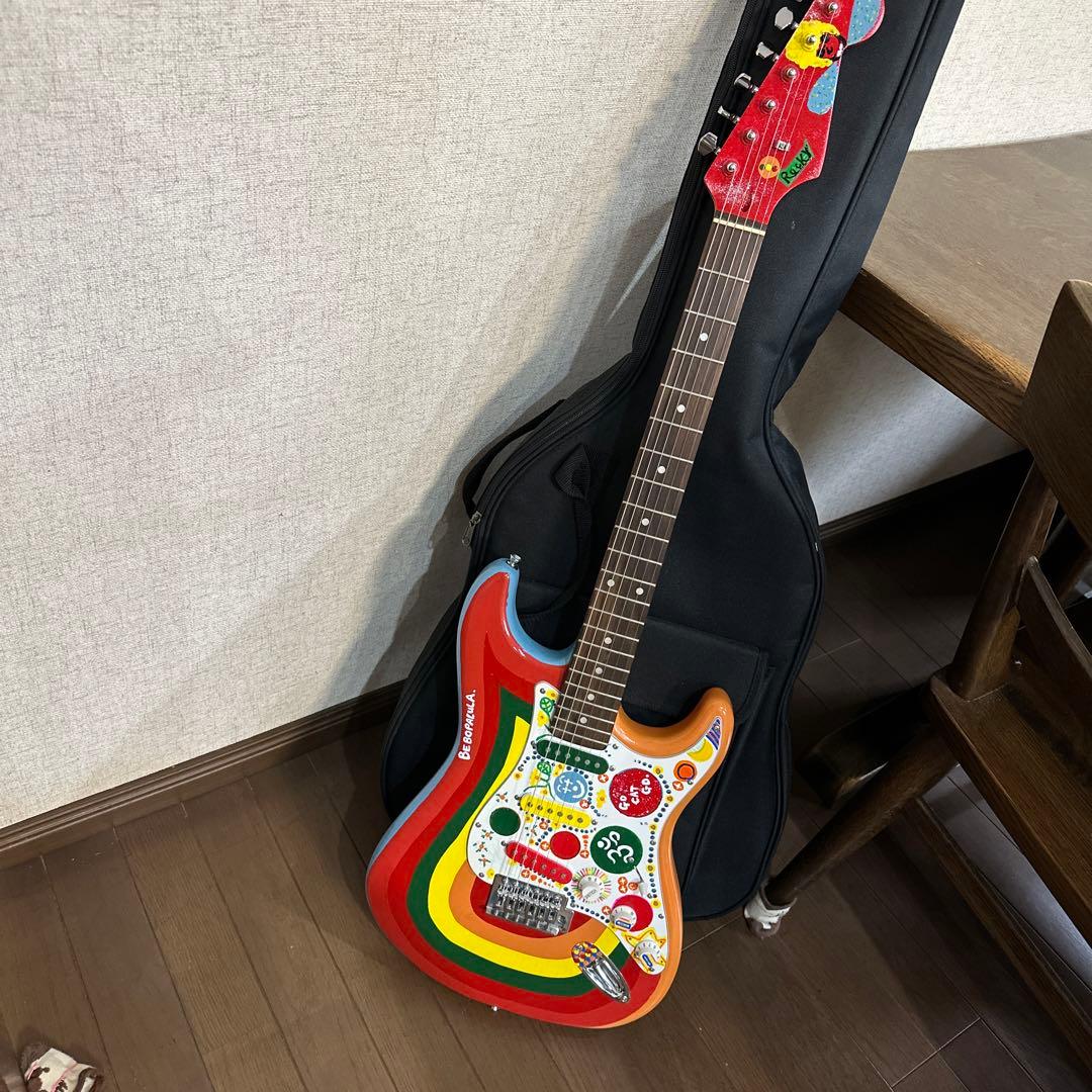 フェンダー　ストラトタイプ　ビートルズのジョージロッキー風エレキギター動作良好