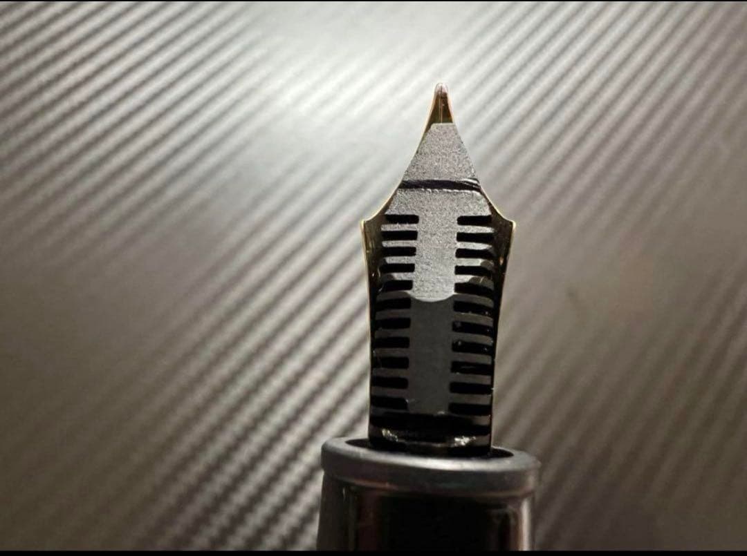 モンブラン マイスターシュテュック 146 万年筆 14C 全金 F 細字