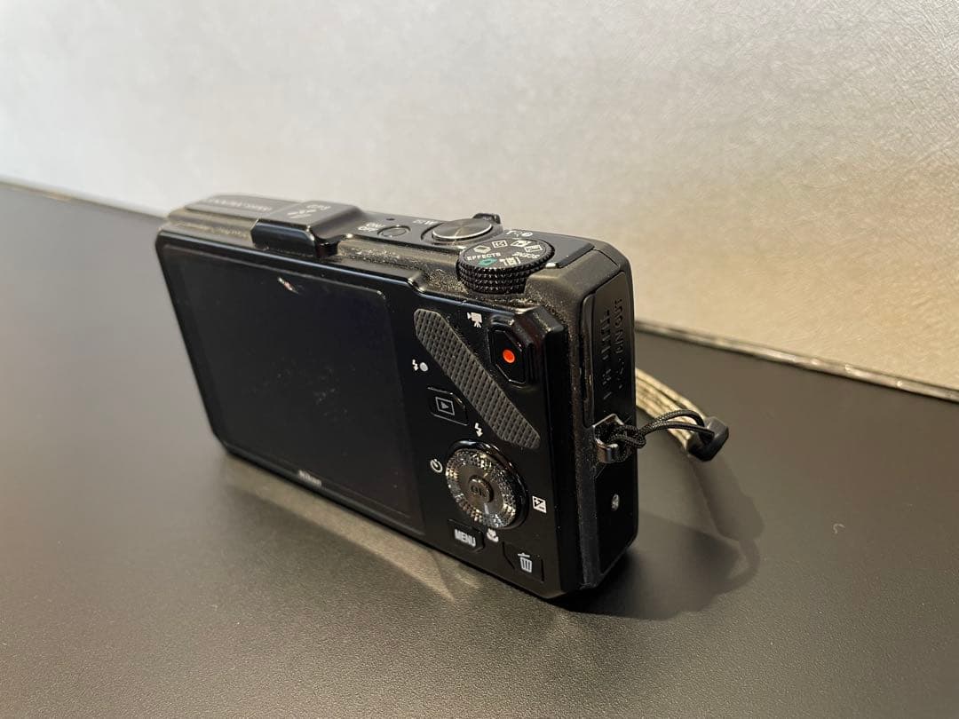 【ジャンク品】ニコン　coolpix s9300