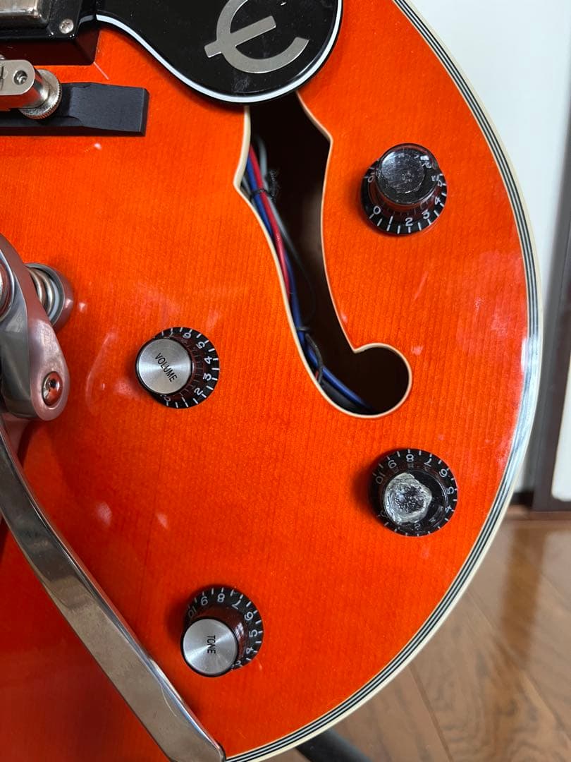 ギター Epiphone Emperor Swingster