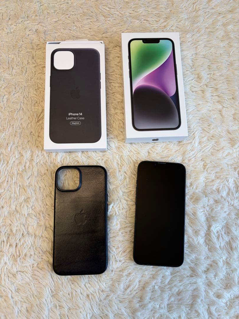 Apple iPhone 14 ブラック ケース付き