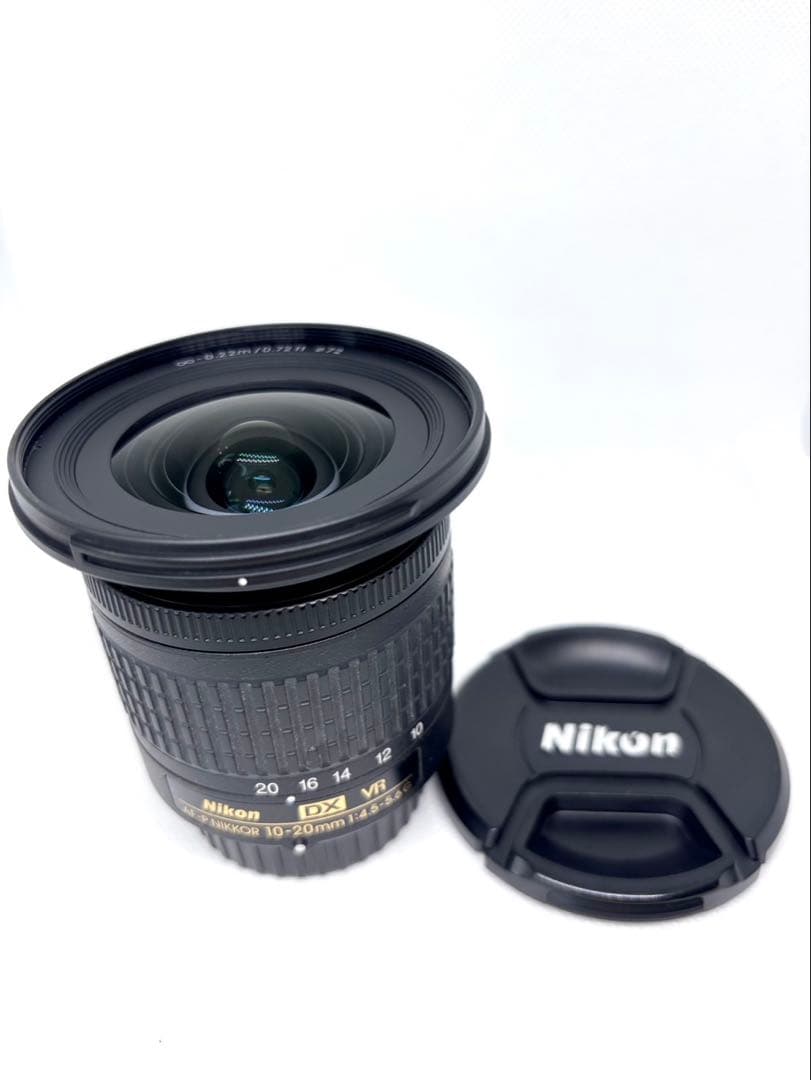 【ほぼ新品 外箱】ニコン Nikon D5600 広角ダブルキット　S6300回