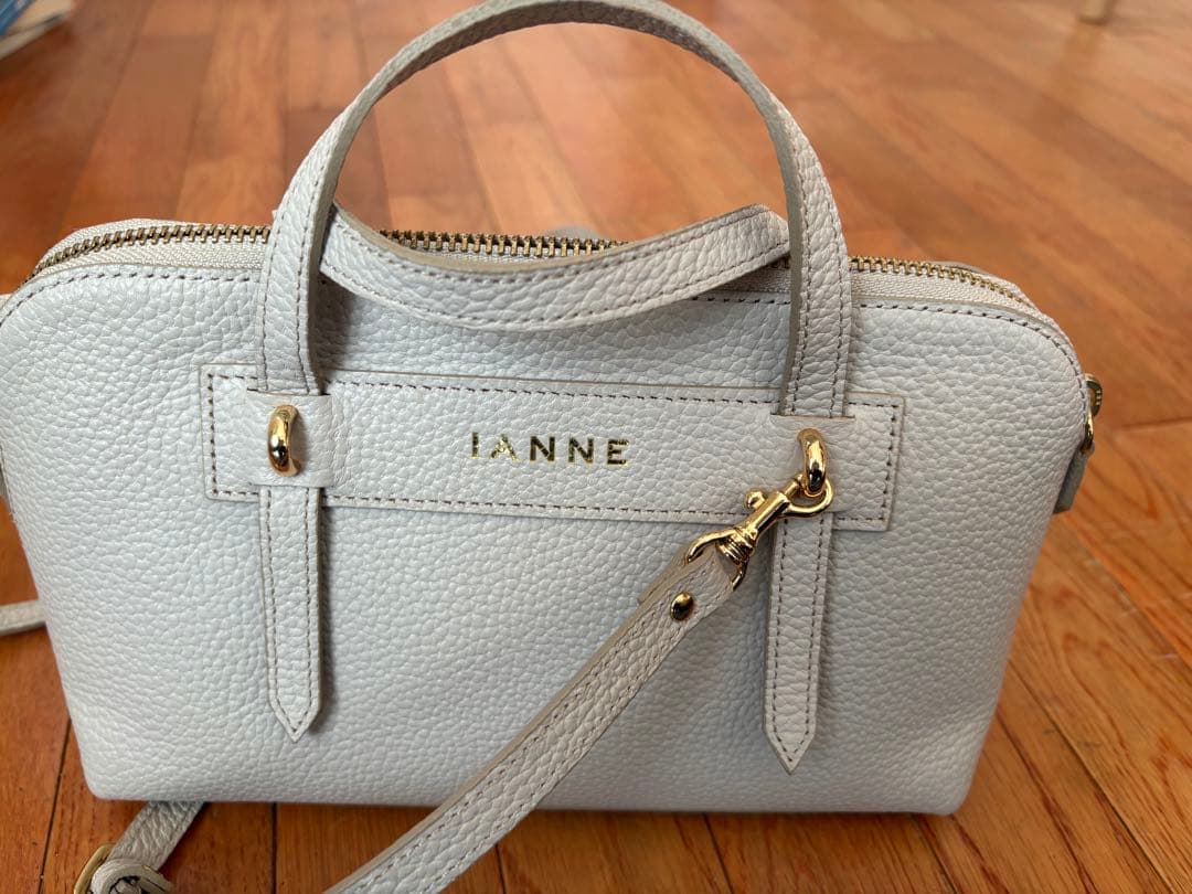 イアンヌ　IANNE◆オムレット　ショルダーバッグ