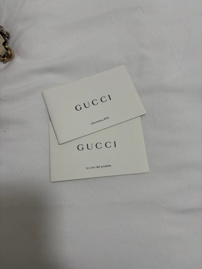 Gucci アイボリー レザー ハンドバッグ
