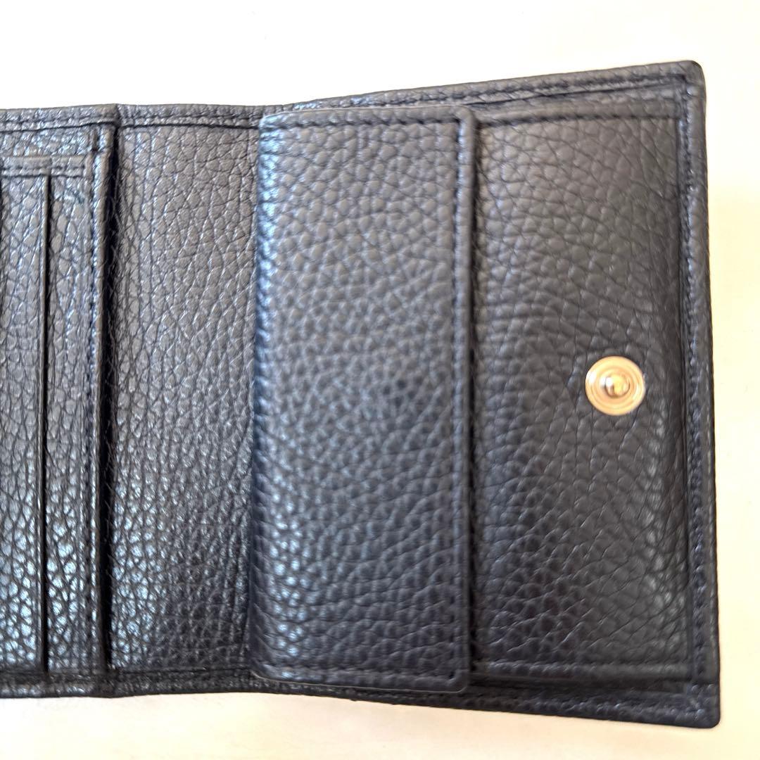 Gucci ブラックレザー 三つ折り財布　黒
