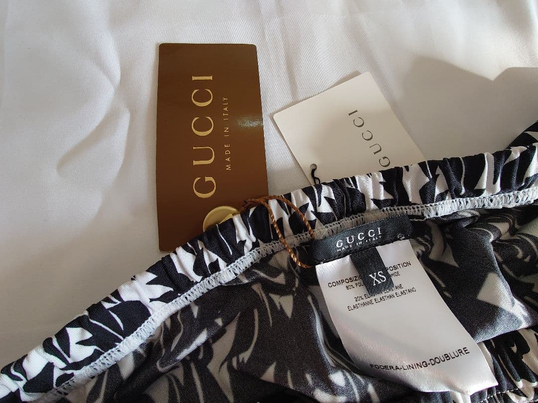 グッチ 新品未使用 水着 タグ、ビニール袋付き