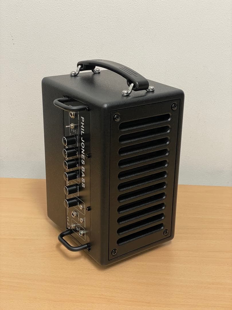 Phil Jones Bass Double Four ベース用アンプ