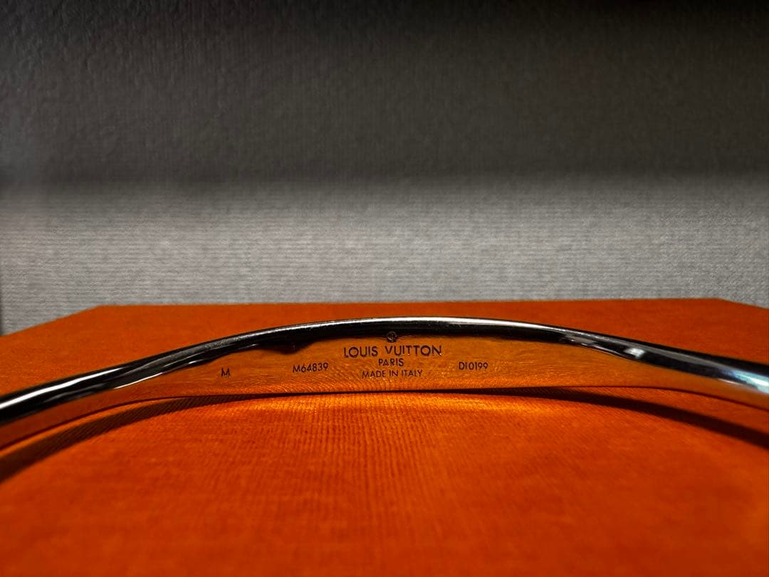 LOUIS VUITTON ステンレスバングル M64839