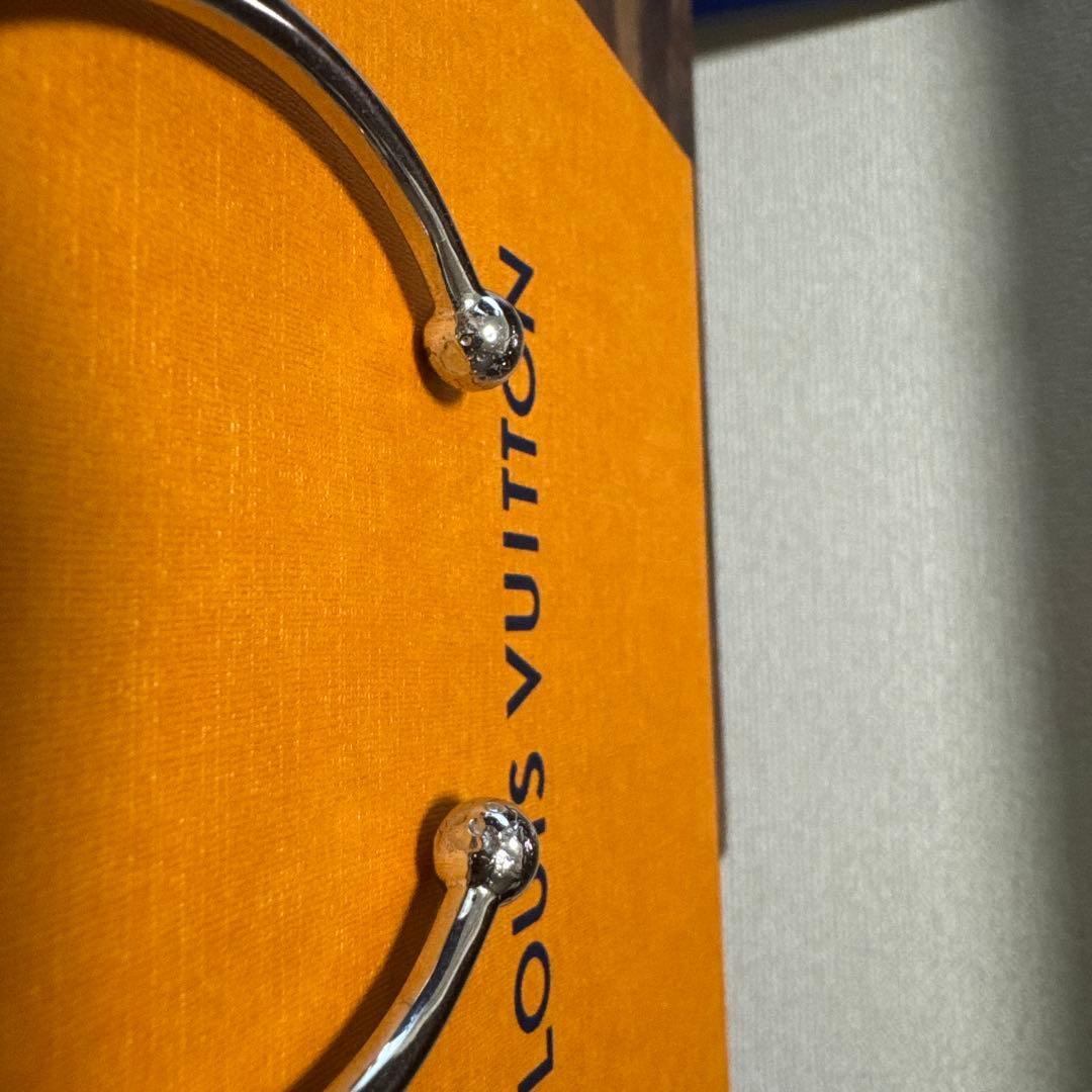 LOUIS VUITTON ステンレスバングル M64839