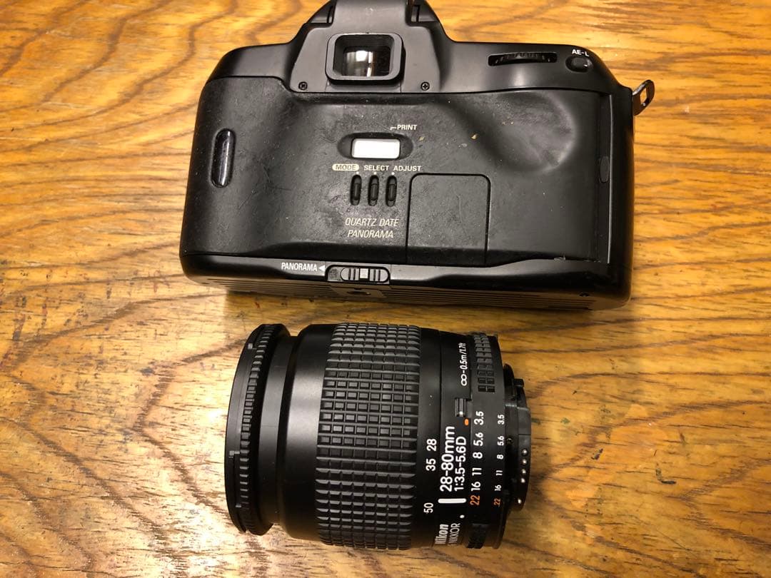 Nikon一眼レフカメラです。