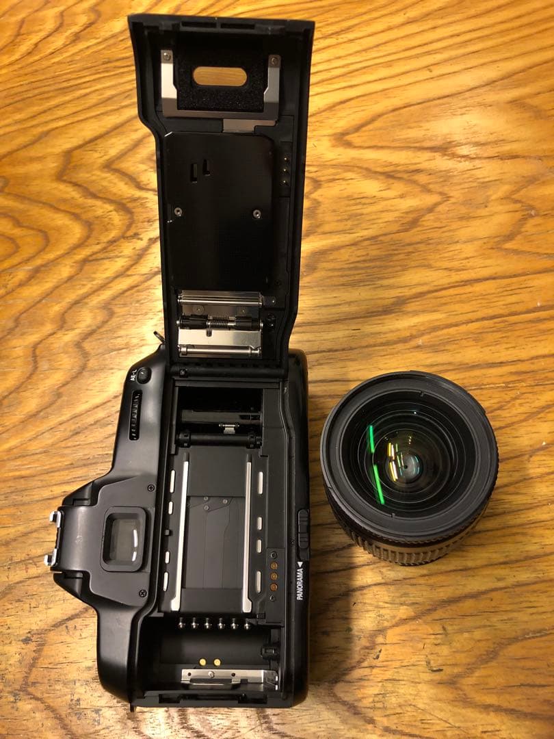 Nikon一眼レフカメラです。