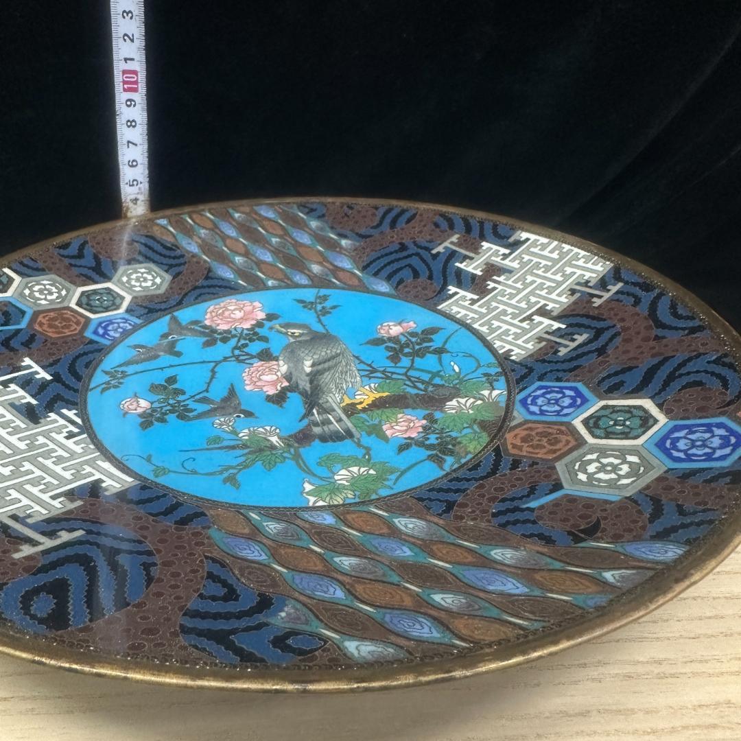 中国　景泰藍焼　七宝 牡丹鷹雀花鳥文飾皿