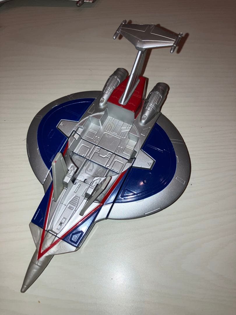 ウルトラマンコスモス　テックライガーKS