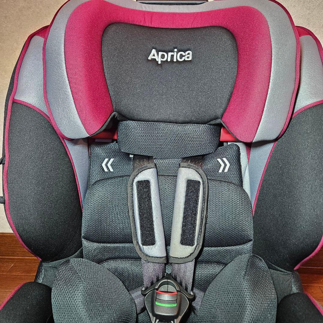ISOFIX　チャイルドシート　ジュニア　Formfit