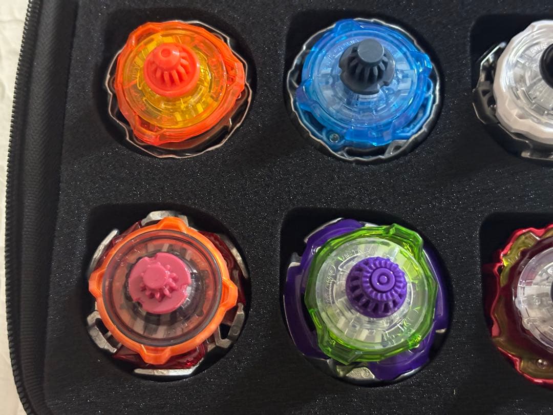 ベイブレードX まとめ売り ベイ8個、ランチャー、ケースなど付属
