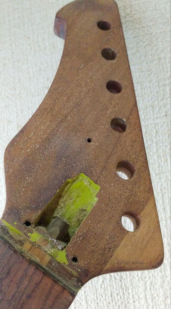 謎ジャンクギター＋大型ハードケース