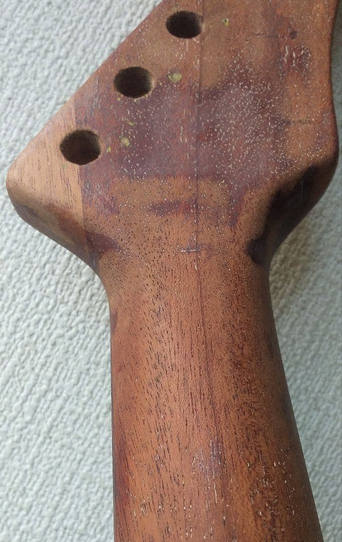 謎ジャンクギター＋大型ハードケース