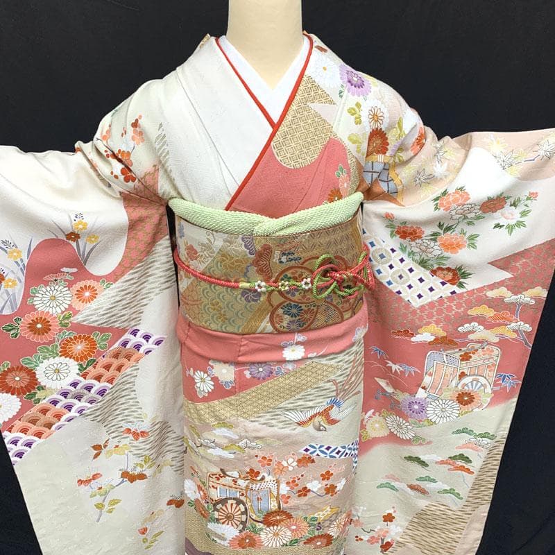 509z1.508y5.小物類.507u16〇中振袖 地紋 金駒刺繍 金彩 白系