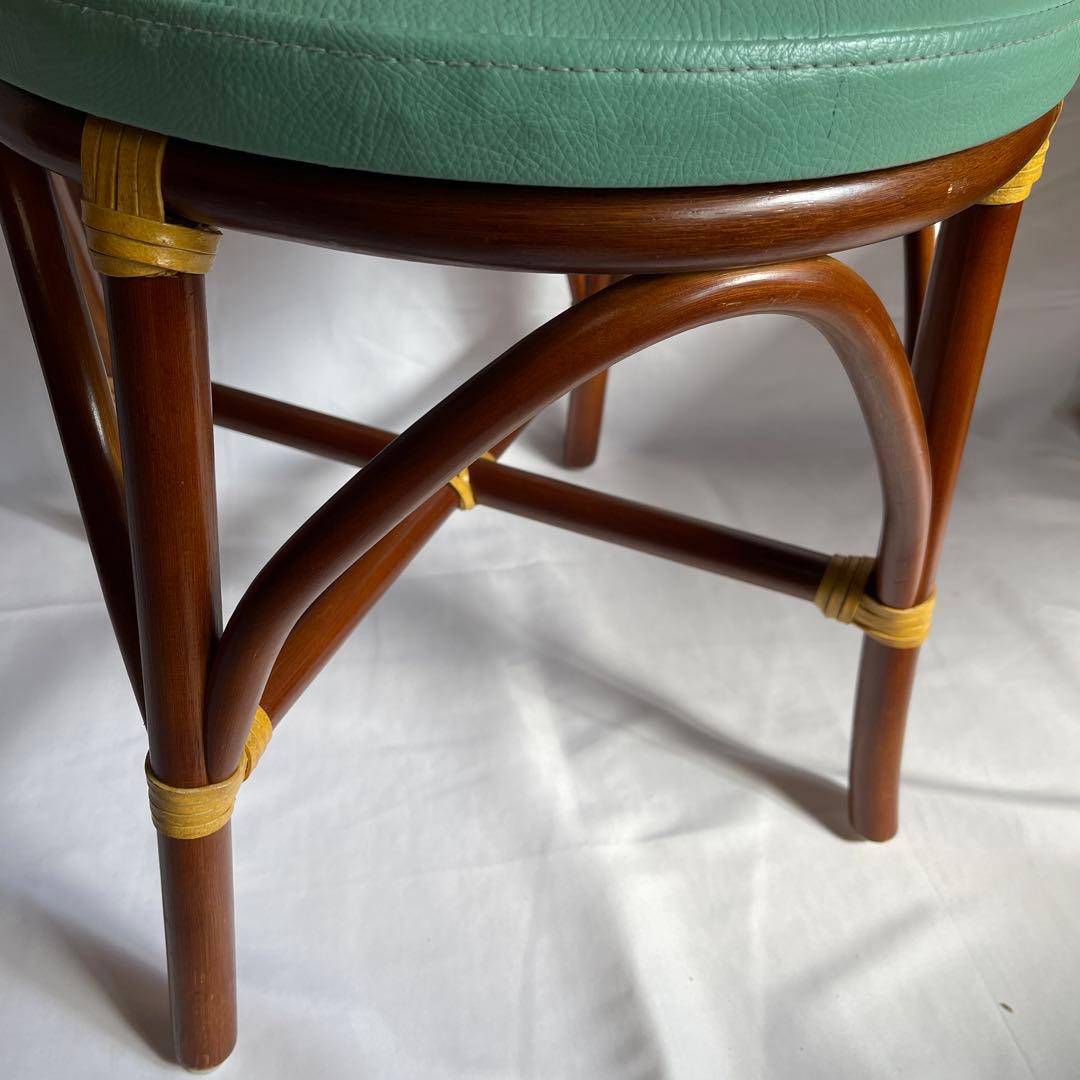 軽くて丈夫なラタンチェア