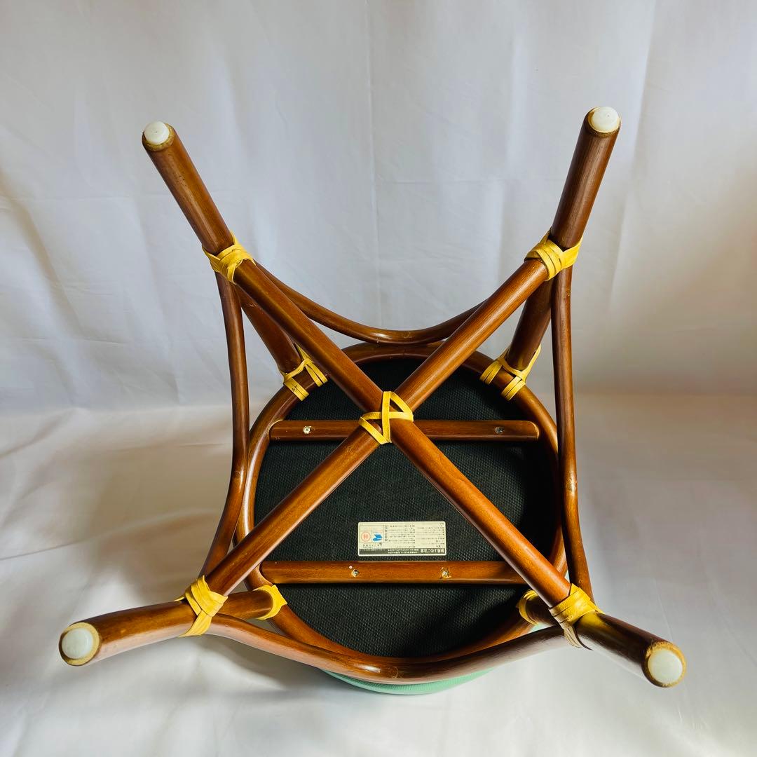 軽くて丈夫なラタンチェア