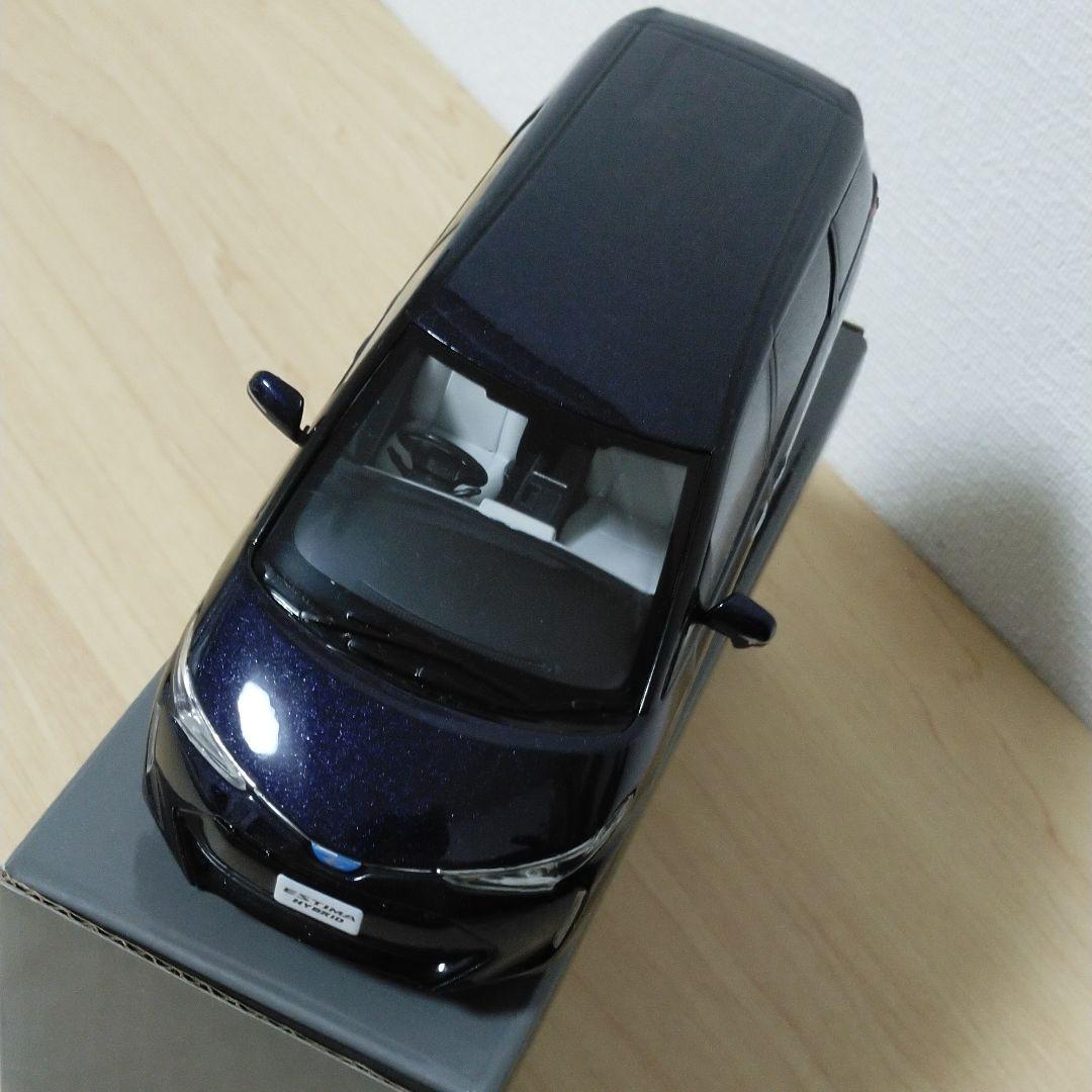 TOYOTA　エスティマ　ハイブリッド　ミニカー　トヨタ　カラーサンプル
